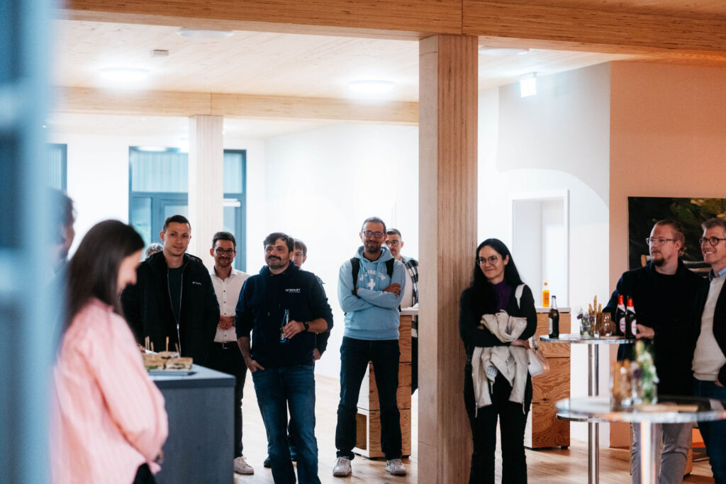 Networking und Austausch zwischen Gründer*innen bei der flownight